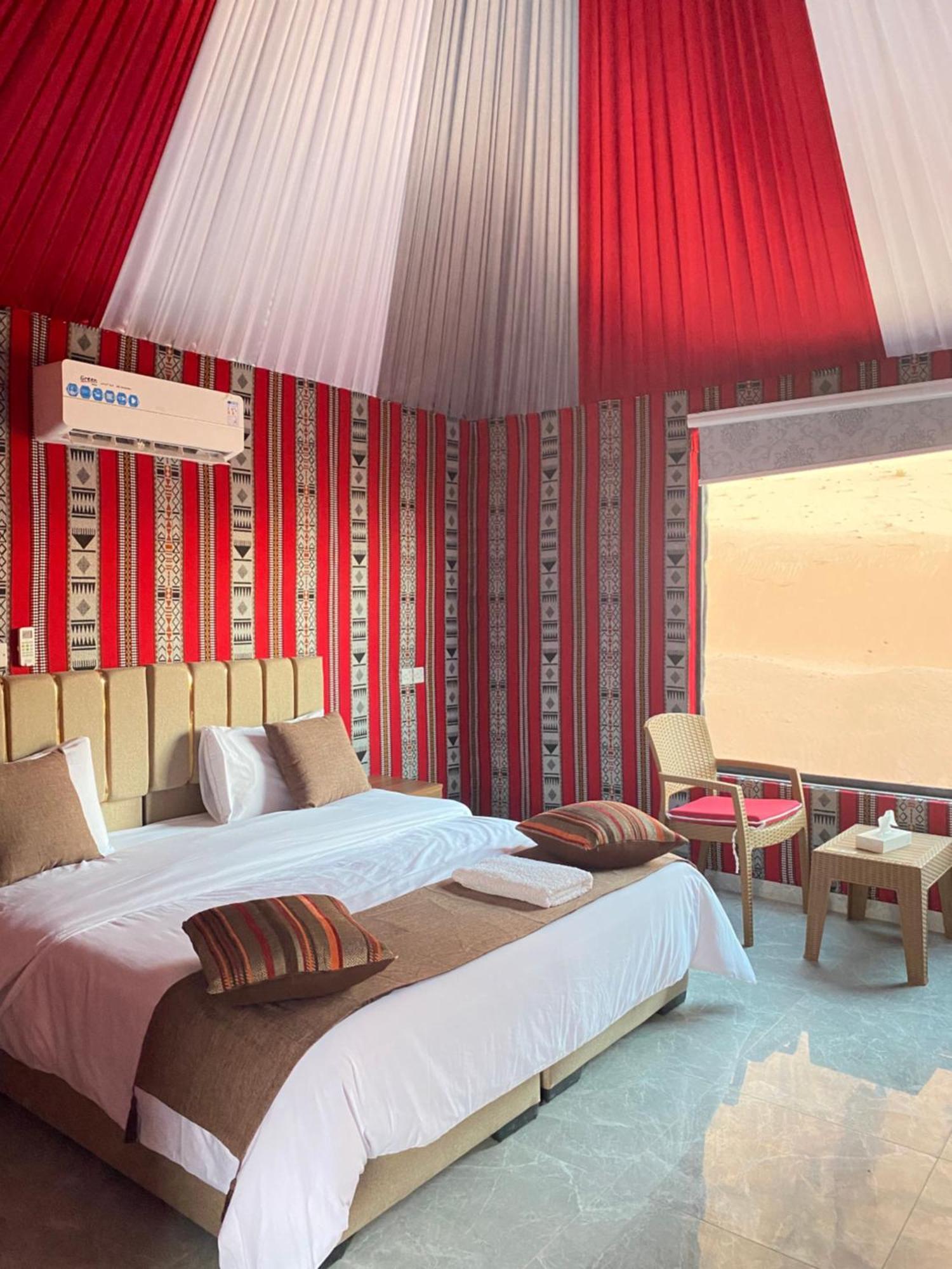 Tamim Luxury Wadi Rum Camp Eksteriør billede